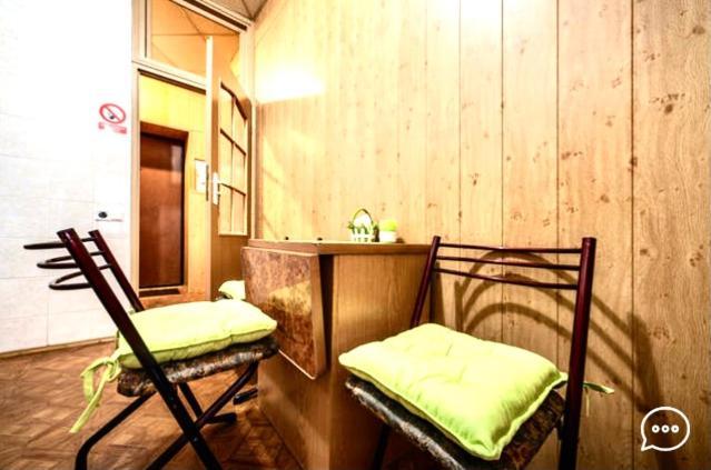 Apartment Near Opera On Horodotska 11 Lviv Ngoại thất bức ảnh