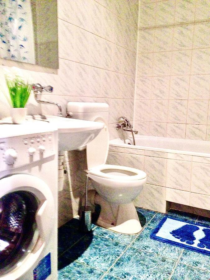 Apartment Near Opera On Horodotska 11 Lviv Ngoại thất bức ảnh